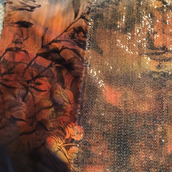 YEST BUUR XL TOP SEQUINNED FRONT PANEL FLORAL ORANGE-WINE ON CREAM & BLACK #359 - Picture 5 of 13